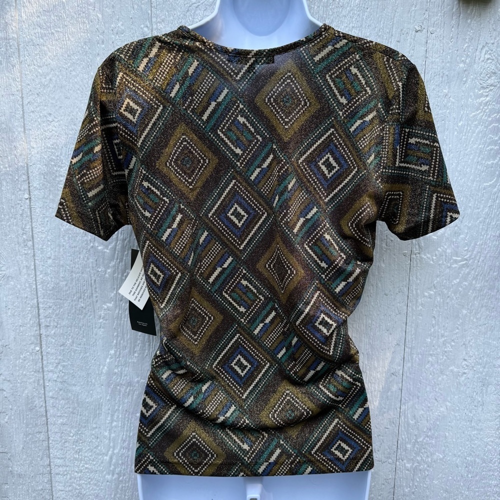 Karen Kane Geometric Sparkly Short Sleeve V-Neck T-Shirt Top M w Flaw - Picture 6 of 6